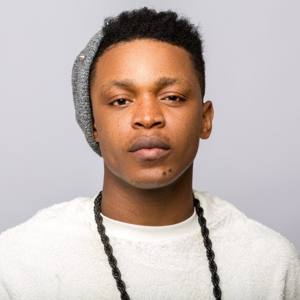 Dapo Tuburna Picture